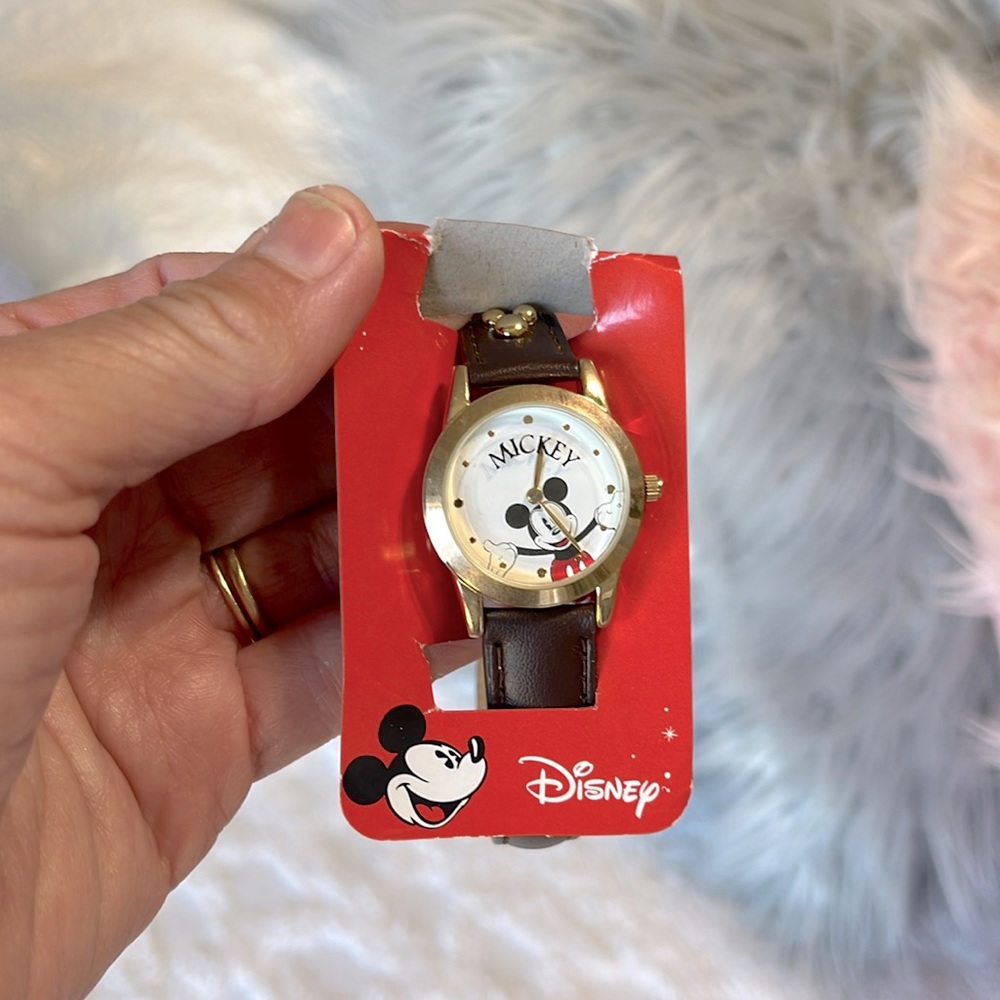 Mickey Mouse Disney Watch Rotating Dial New